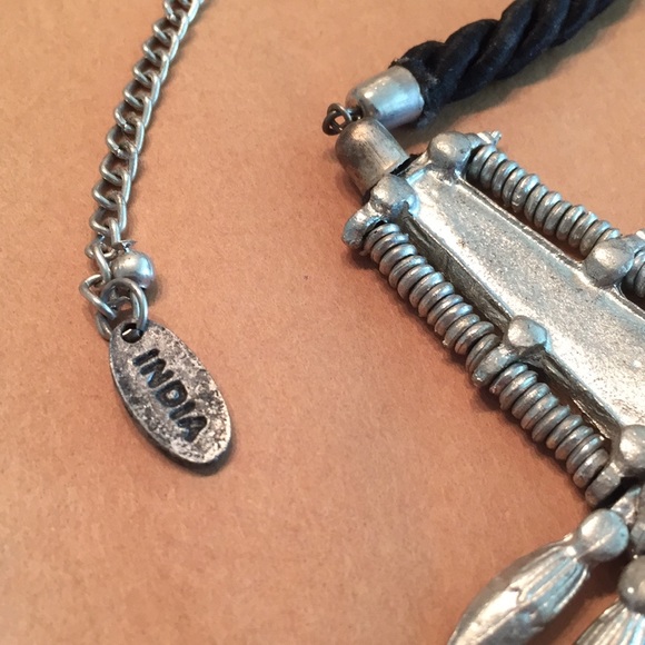 MADE IN INDIA Silver Statement Festival Necklace - Picture 2 of 4